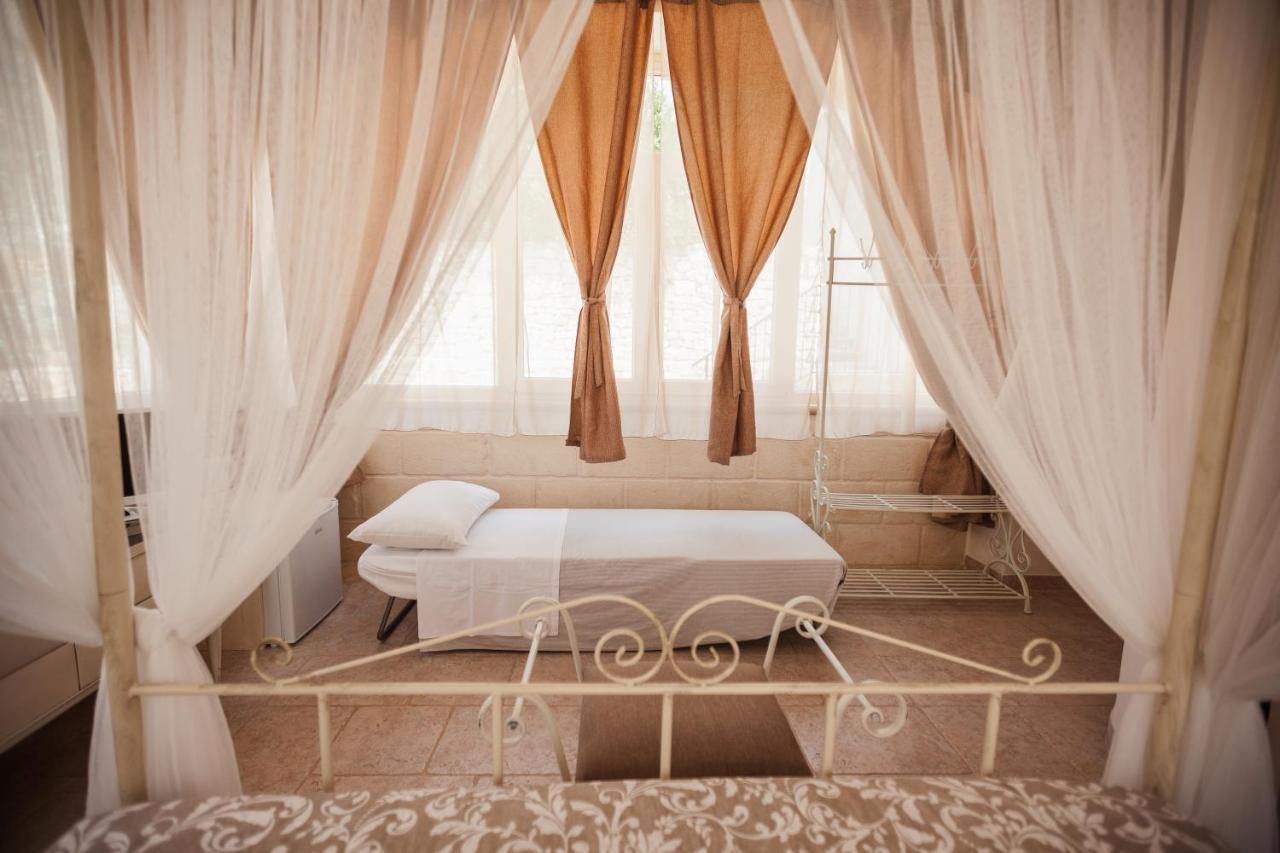 I Trulli Del Tupparello Bed & Breakfast Fasano Bagian luar foto